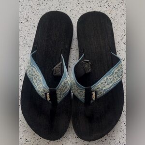 Teva Black Flip Flops with Blue Patterned Straps/ Size 10